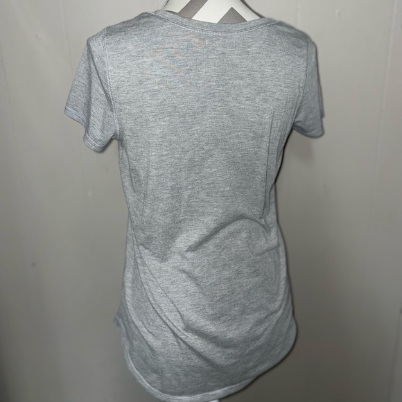 Maurice’s gray top - Picture 3 of 5